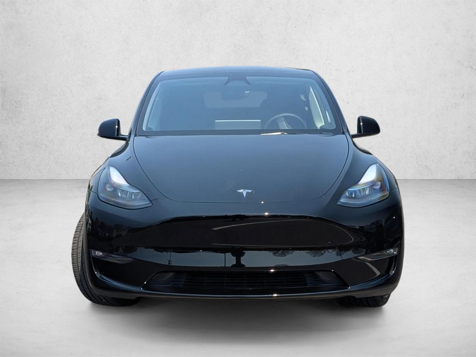 Used 2024 Tesla Model Y Long Range with VIN 7SAYGDEE6RF988140 for sale in Knoxville, TN