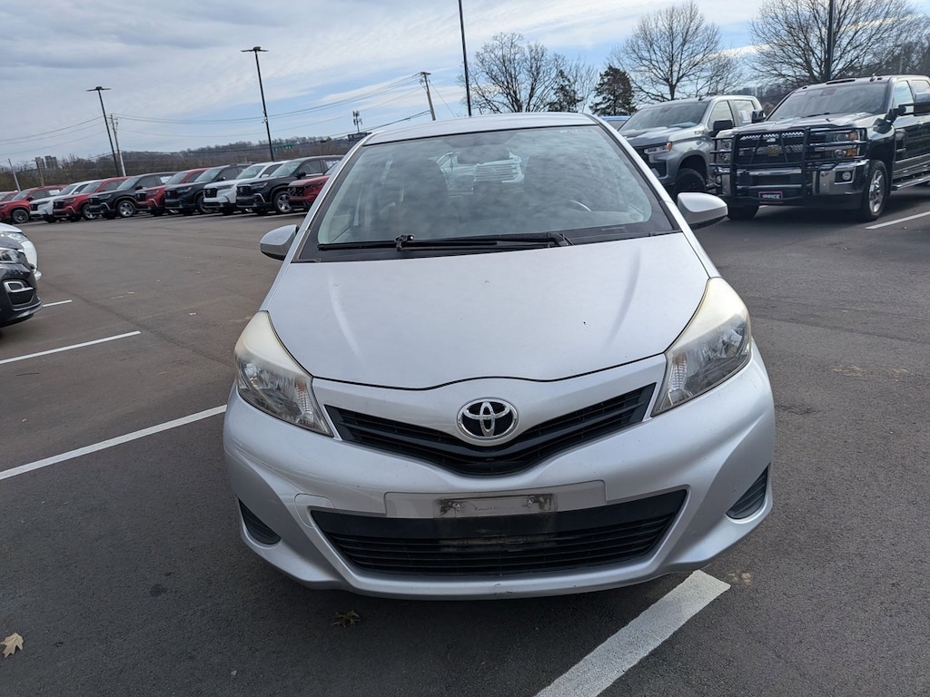 Used 2012 Toyota Yaris L Liftback