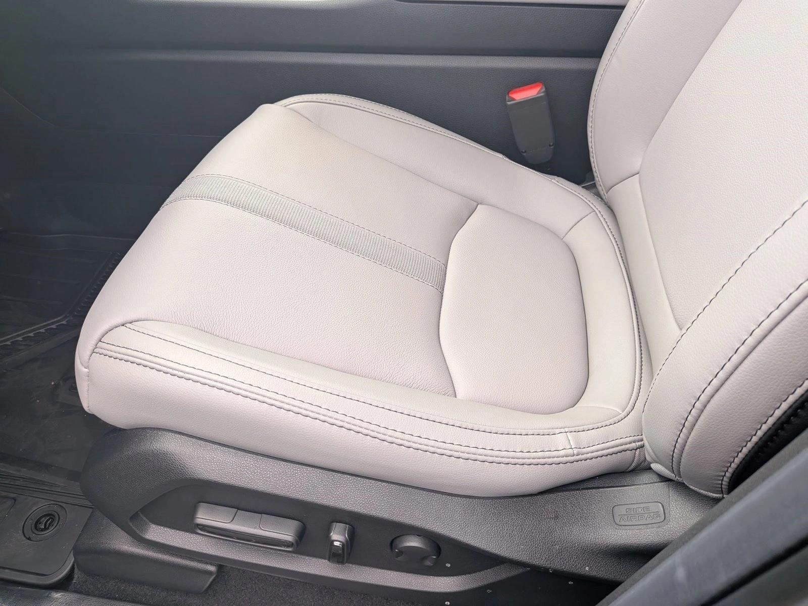 2025 Honda Pilot EX-L photo 4
