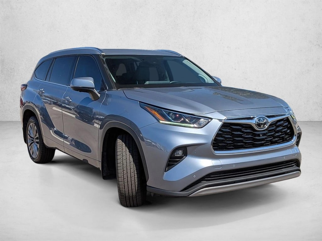 Used 2023 Toyota Highlander Platinum SUV