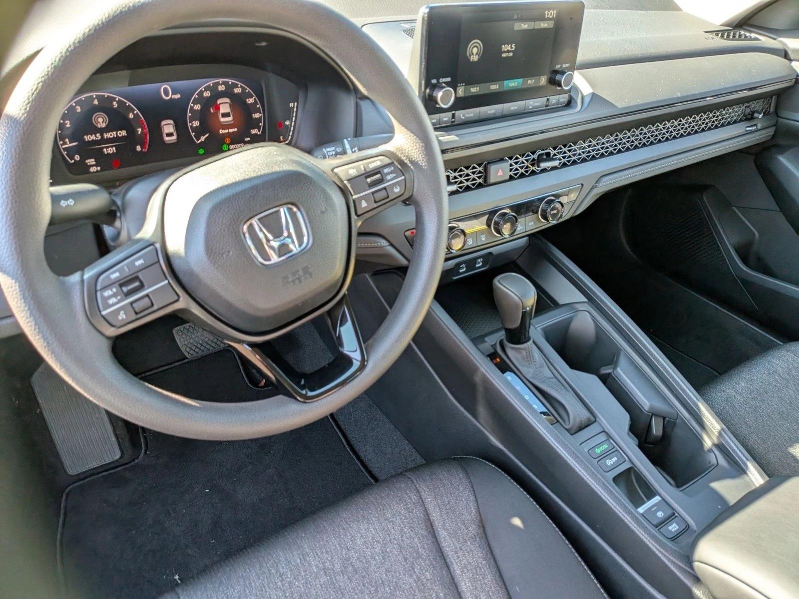 2025 Honda Accord SE photo 3