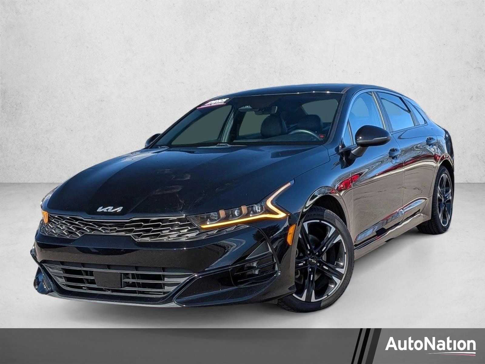 2023 Kia Optima GT-Line AWD's photo