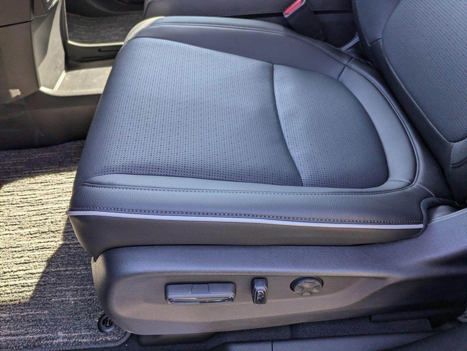 2025 Honda Odyssey Elite photo 4