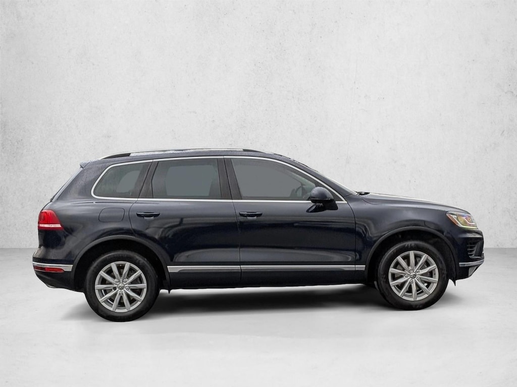 Used 2017 Volkswagen Touareg V6 Sport w/Technology 4MOTION SUV