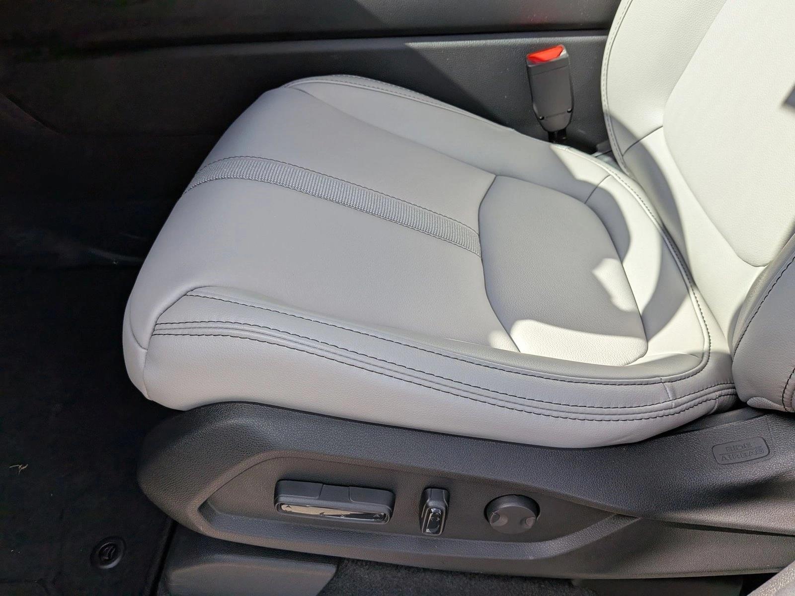 2025 Honda Pilot EX-L photo 3