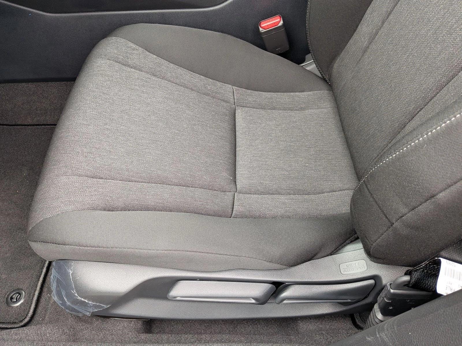 2025 Honda Accord LX photo 4