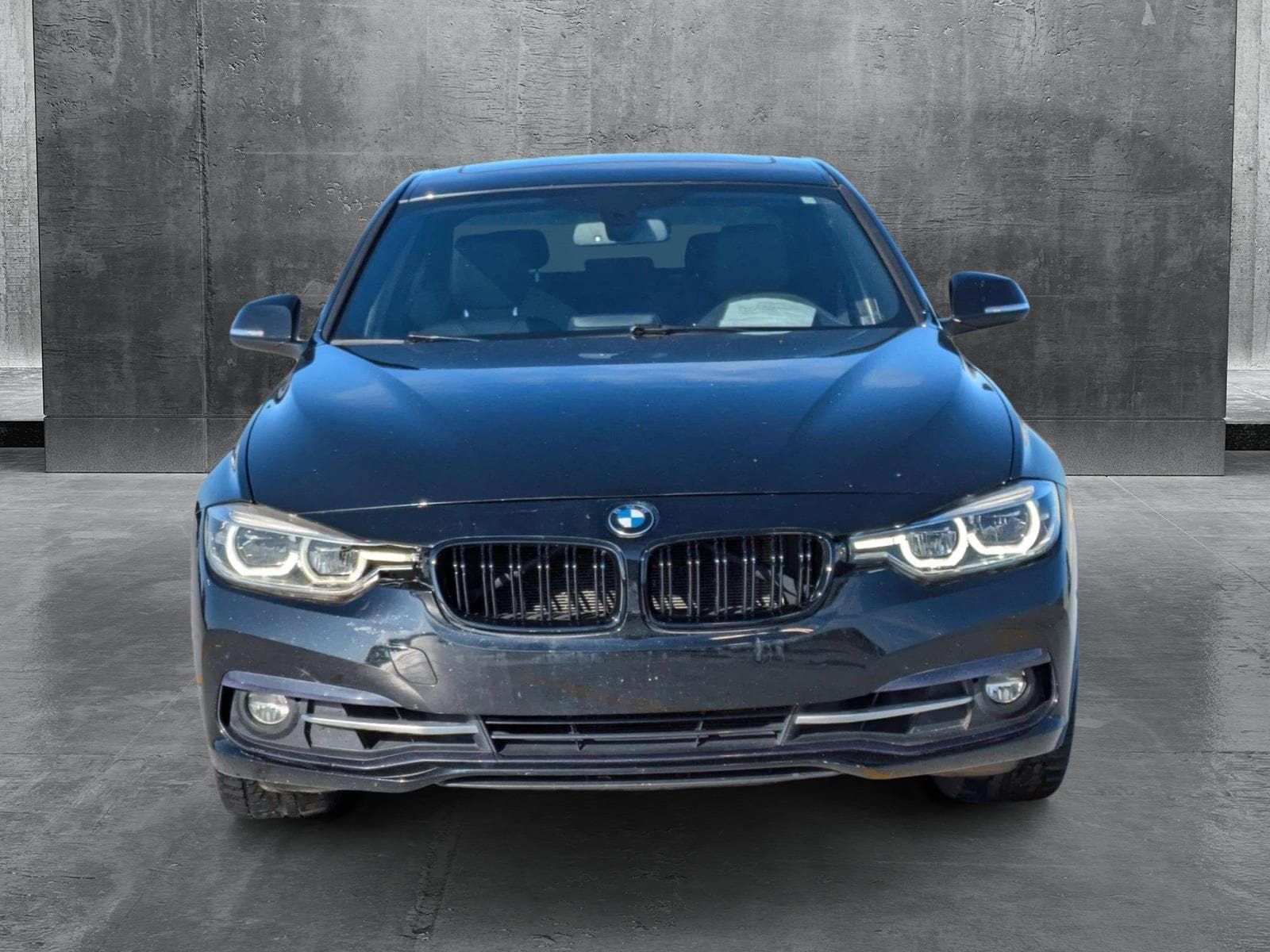 Used 2018 BMW 3 Series 330i with VIN WBA8B9G53JNU98070 for sale in Knoxville, TN