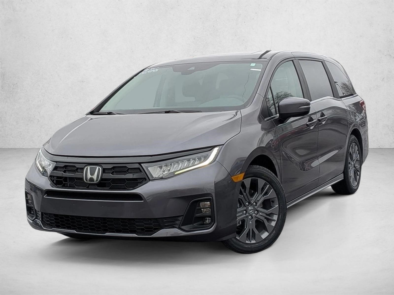 2026 Honda Odyssey Touring's photo