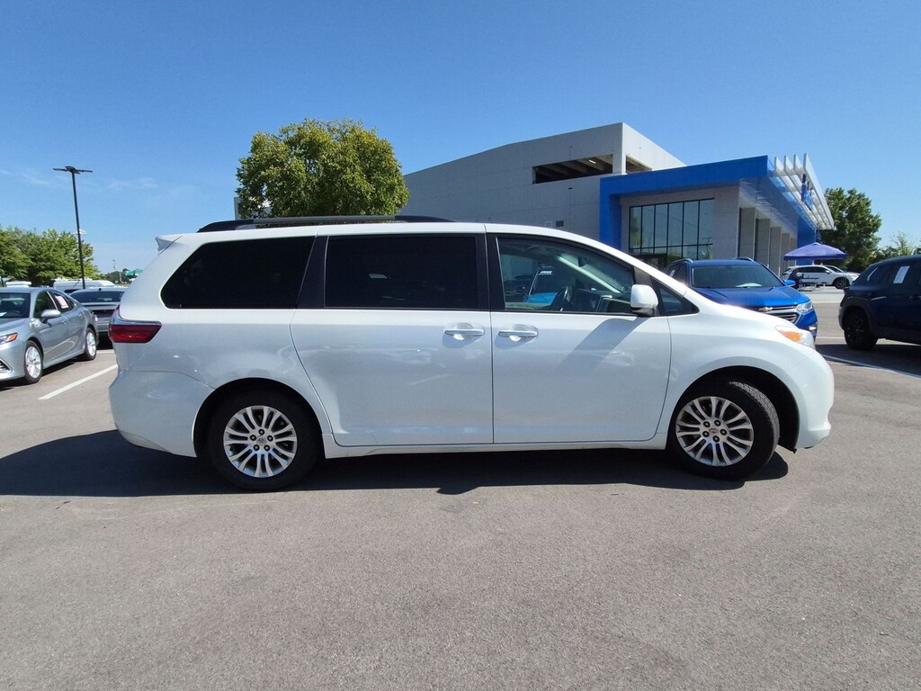 Used 2015 Toyota Sienna XLE Van