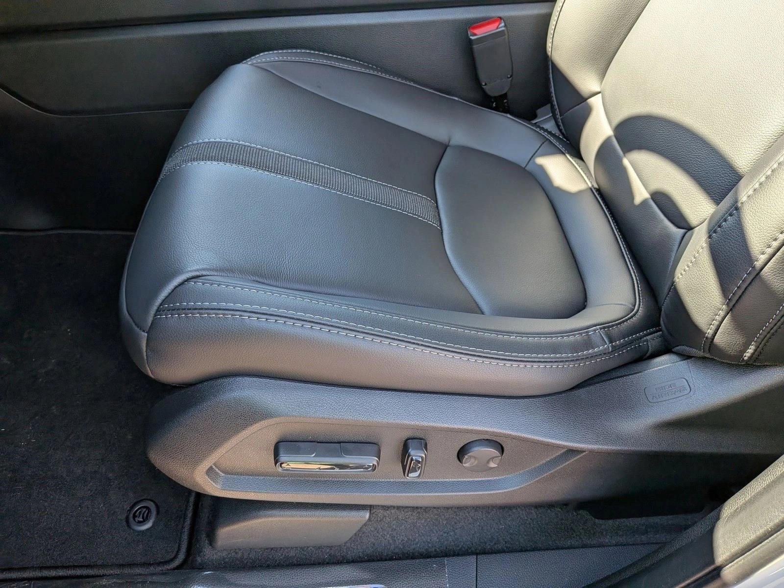 2025 Honda Pilot EX-L photo 3