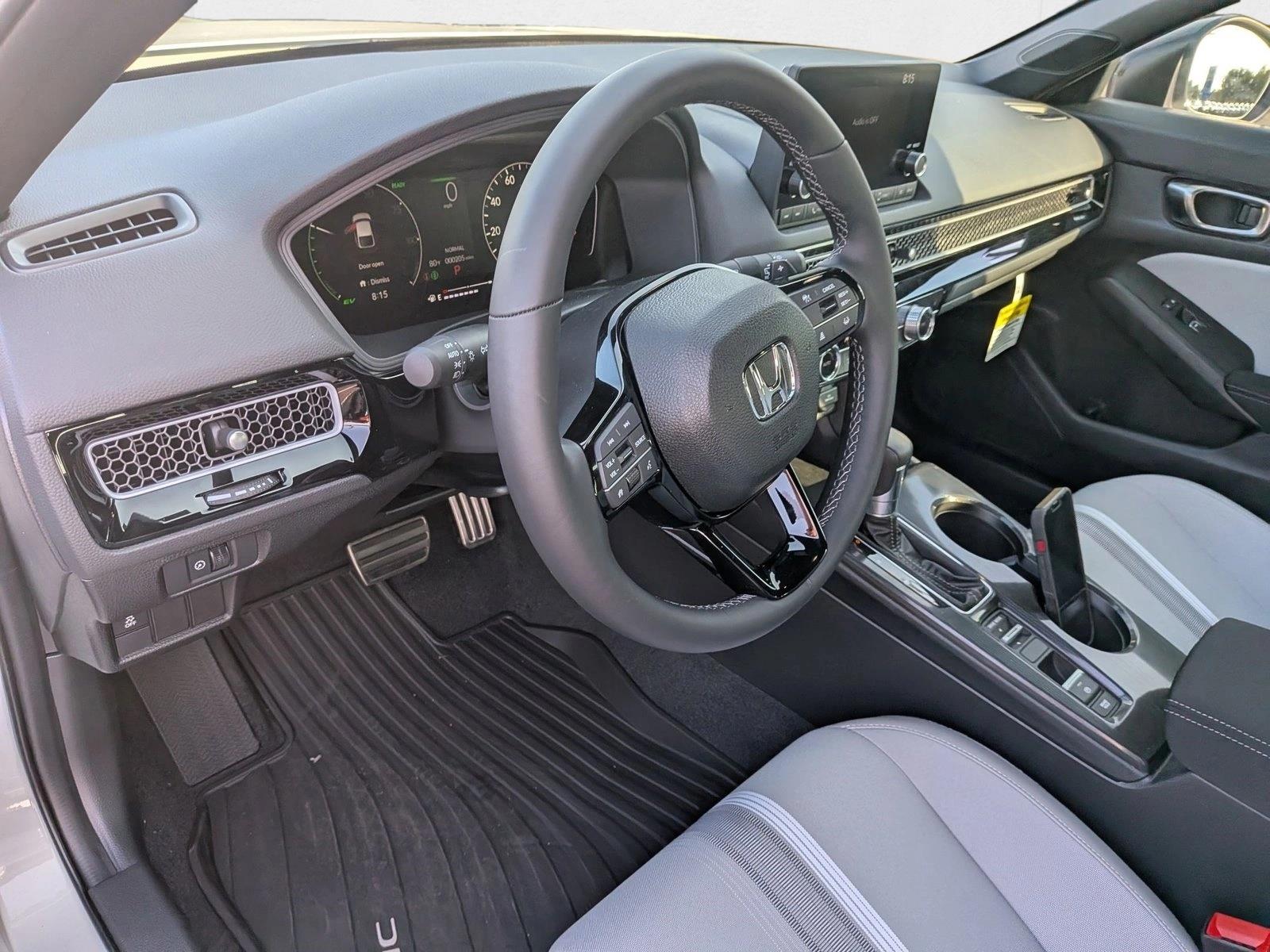 2025 Honda Civic Hatchback Hybrid Sport photo 3