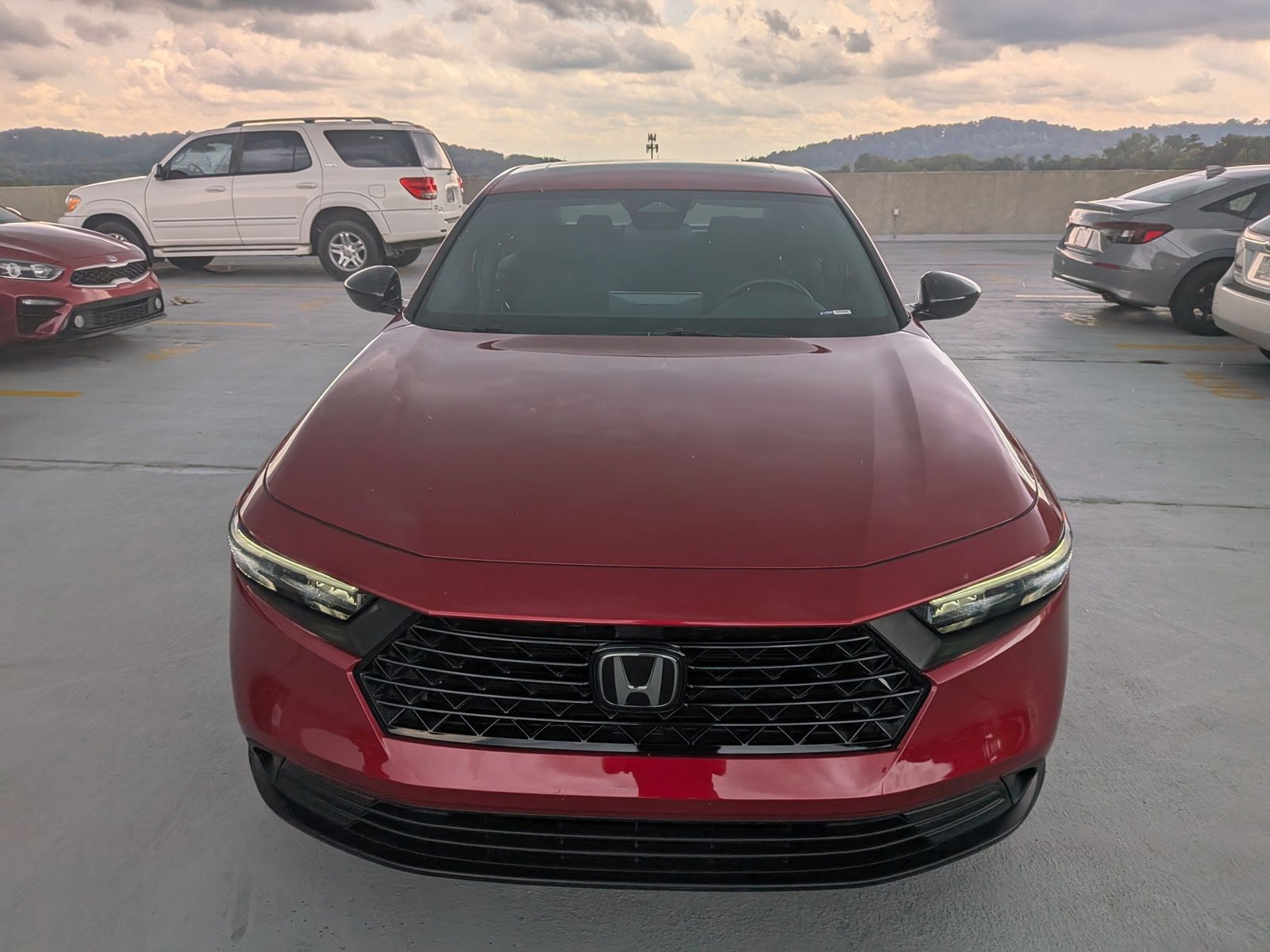 2023 Honda Accord Hybrid Sport photo 2