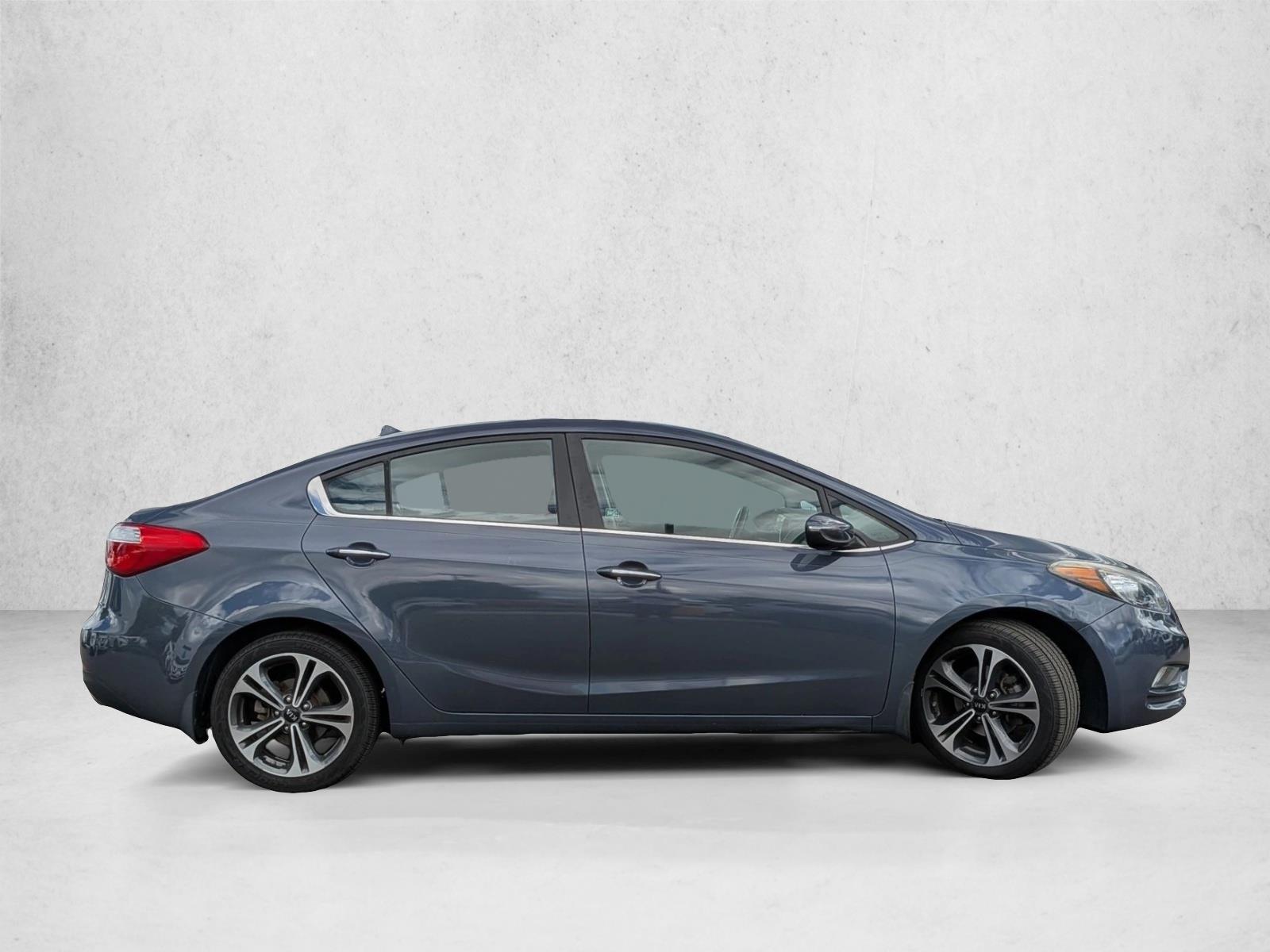2015 Kia Forte EX photo 3