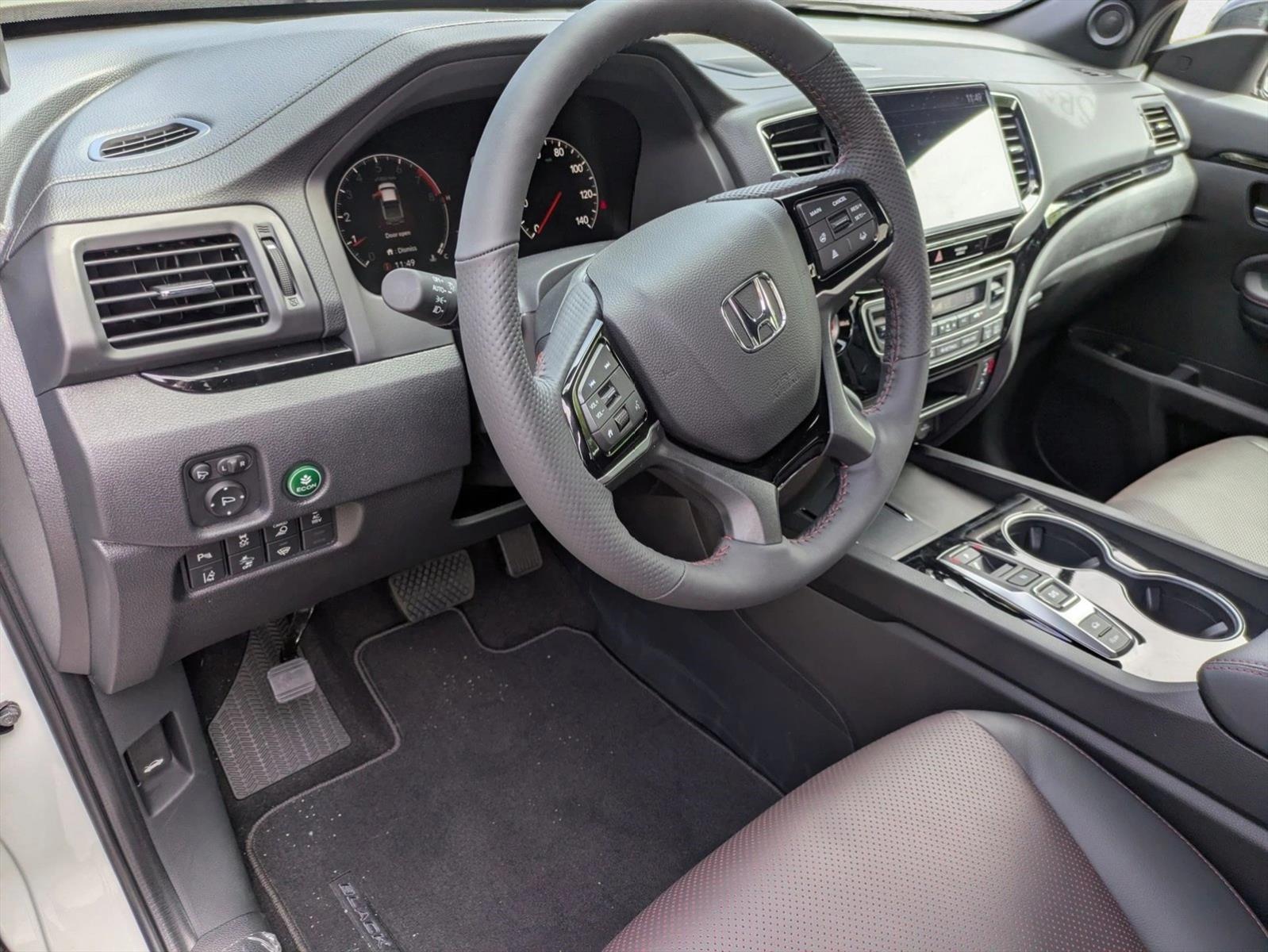 2025 Honda Ridgeline Black Edition photo 3