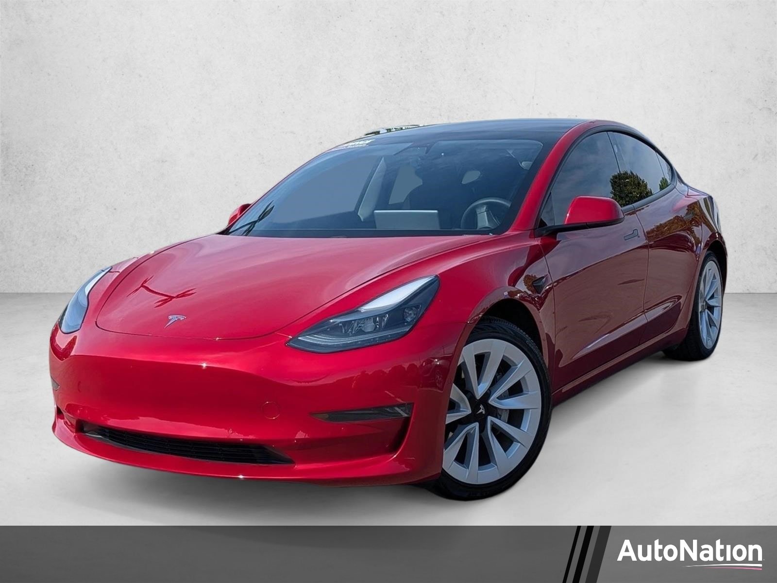 2021 Tesla Model 3 Standard Range Plus's photo