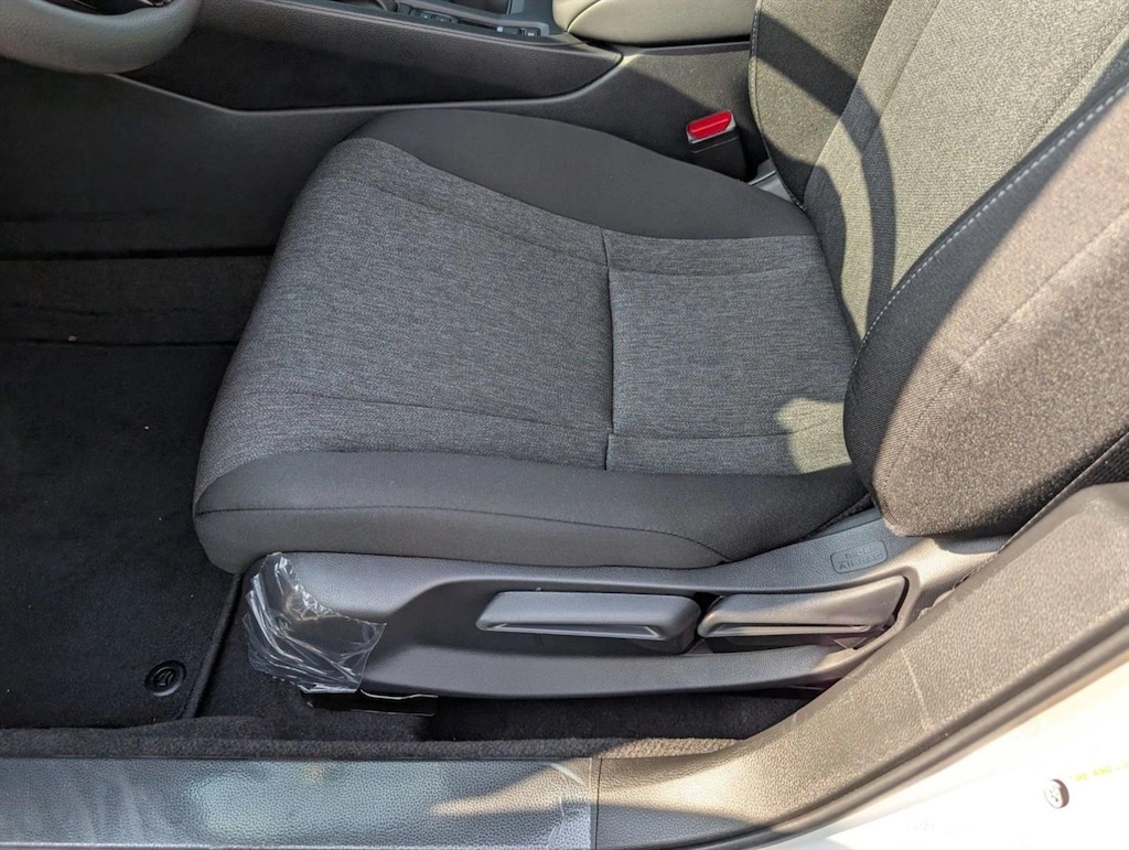 New 2025 Honda Accord LX Sedan