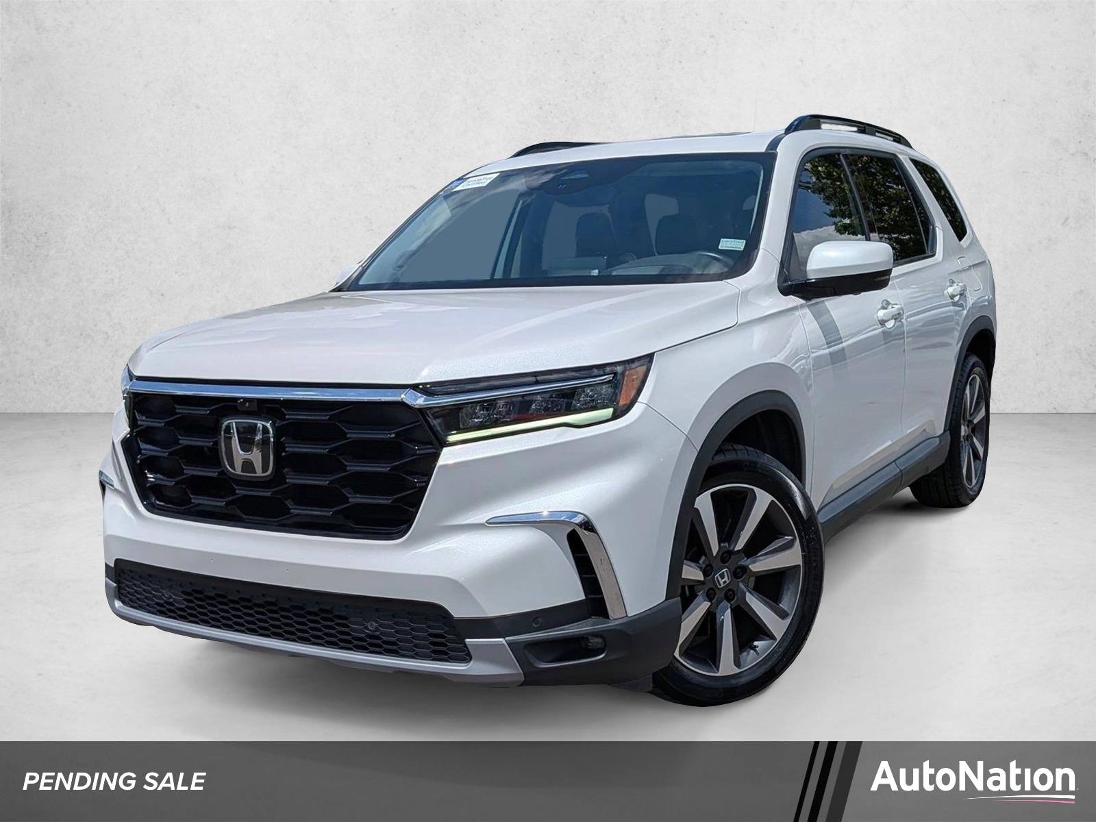 2023 Honda Pilot Elite AWD's photo