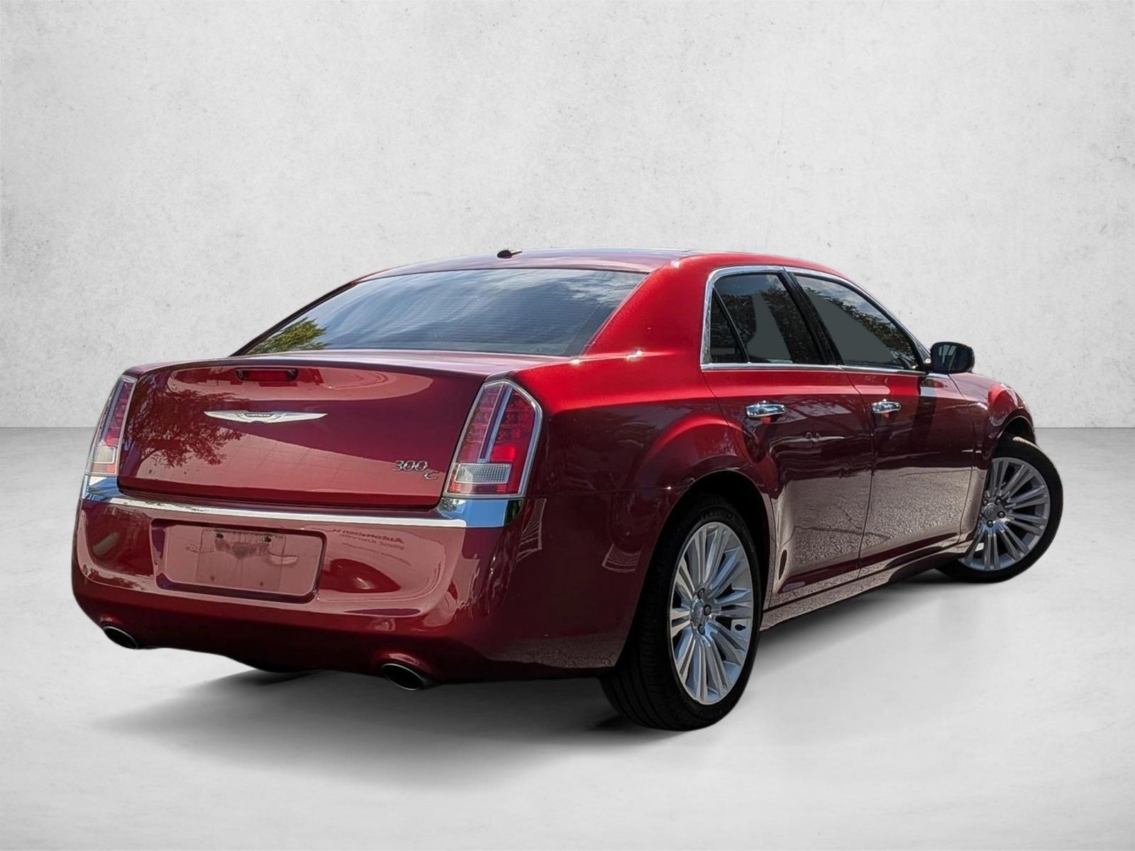 2013 Chrysler 300 C Base photo 4