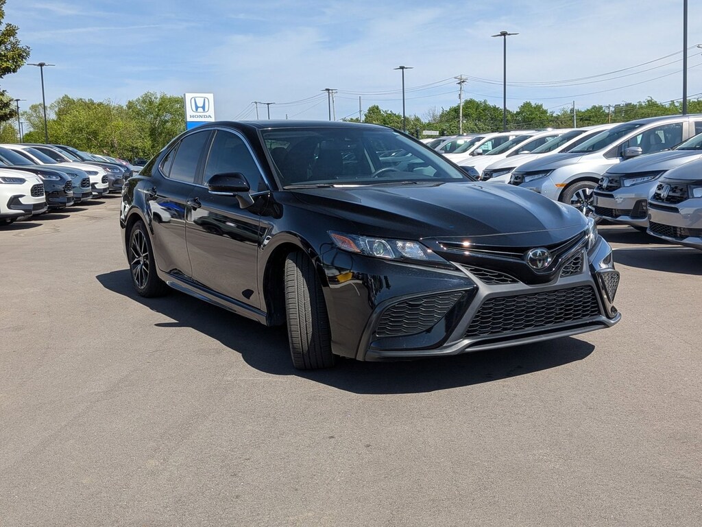 Used 2024 Toyota Camry SE Sedan