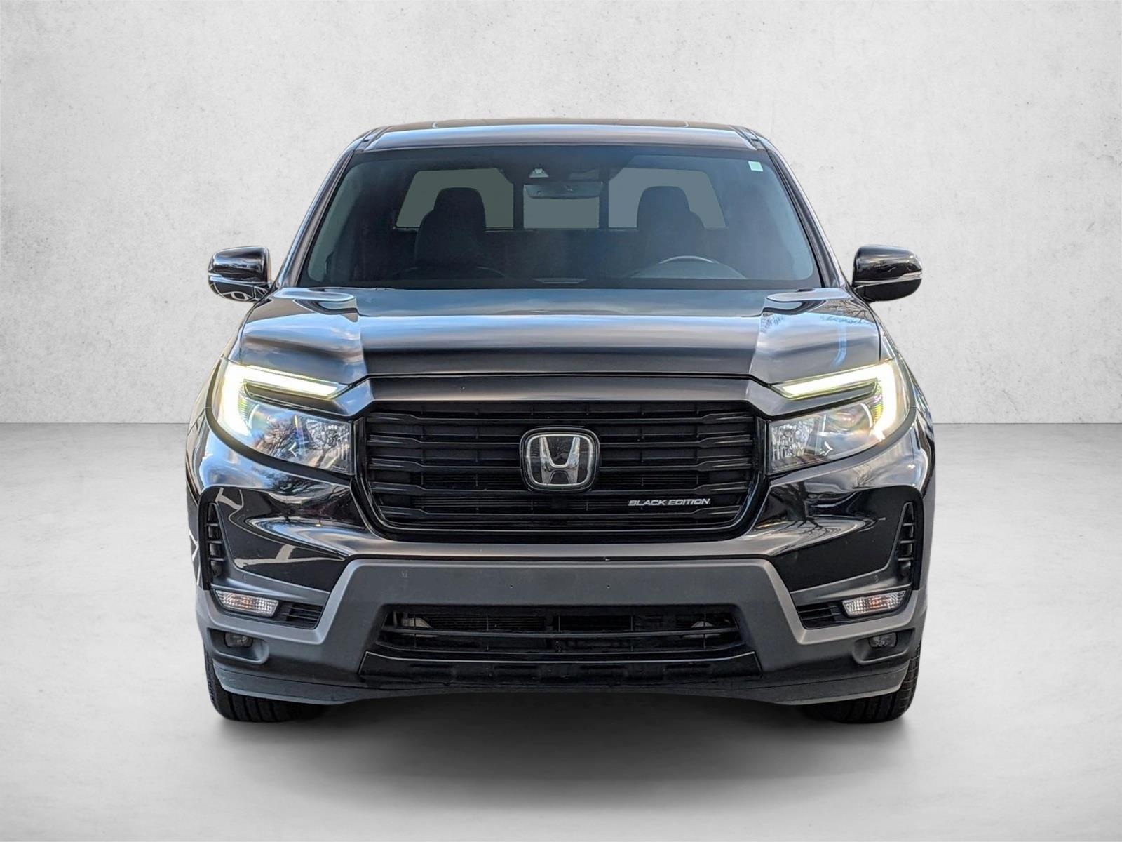 2023 Honda Ridgeline Black Edition photo 2