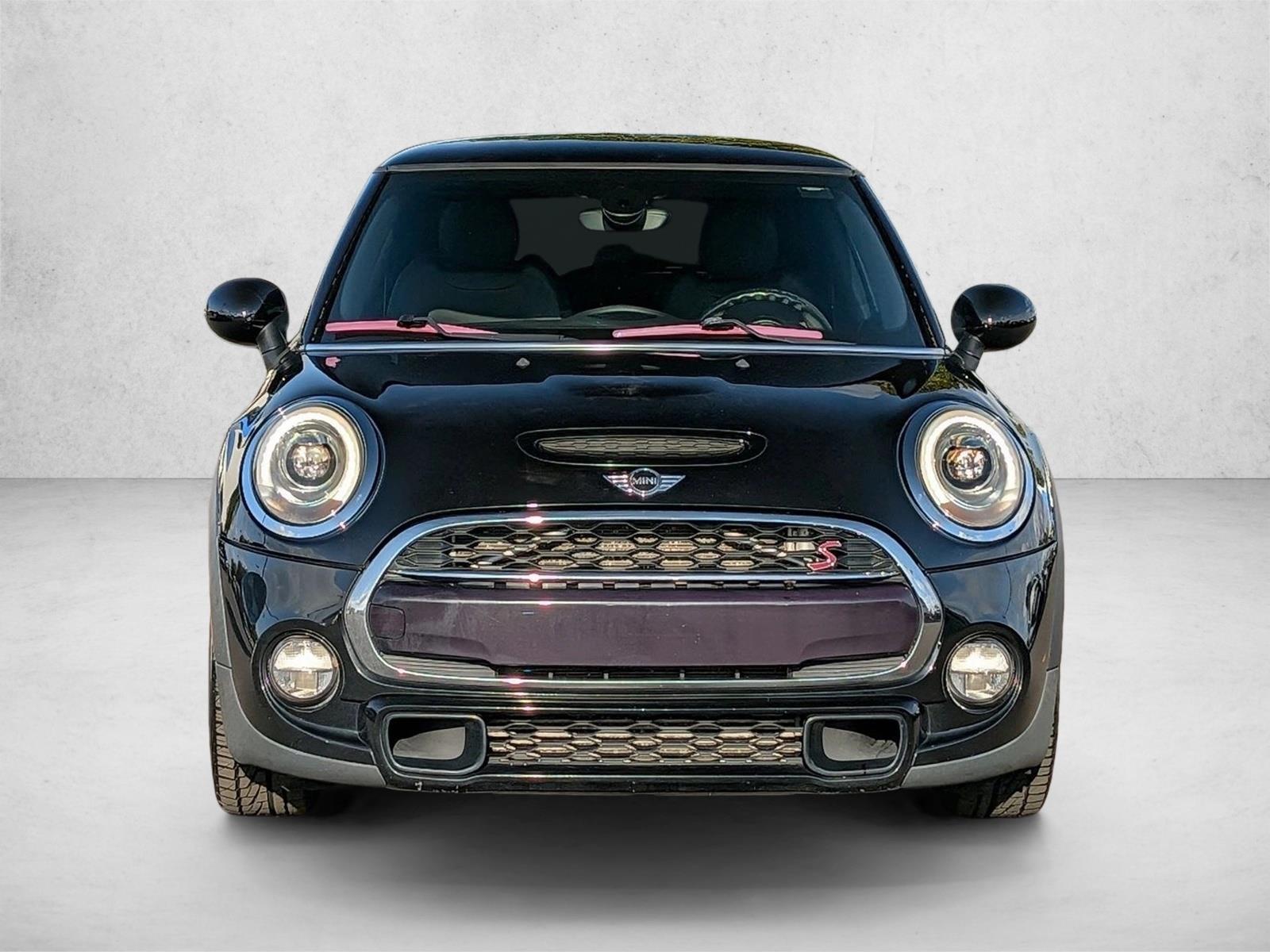 2018 Mini Cooper 2 Door Hardtop S photo 2
