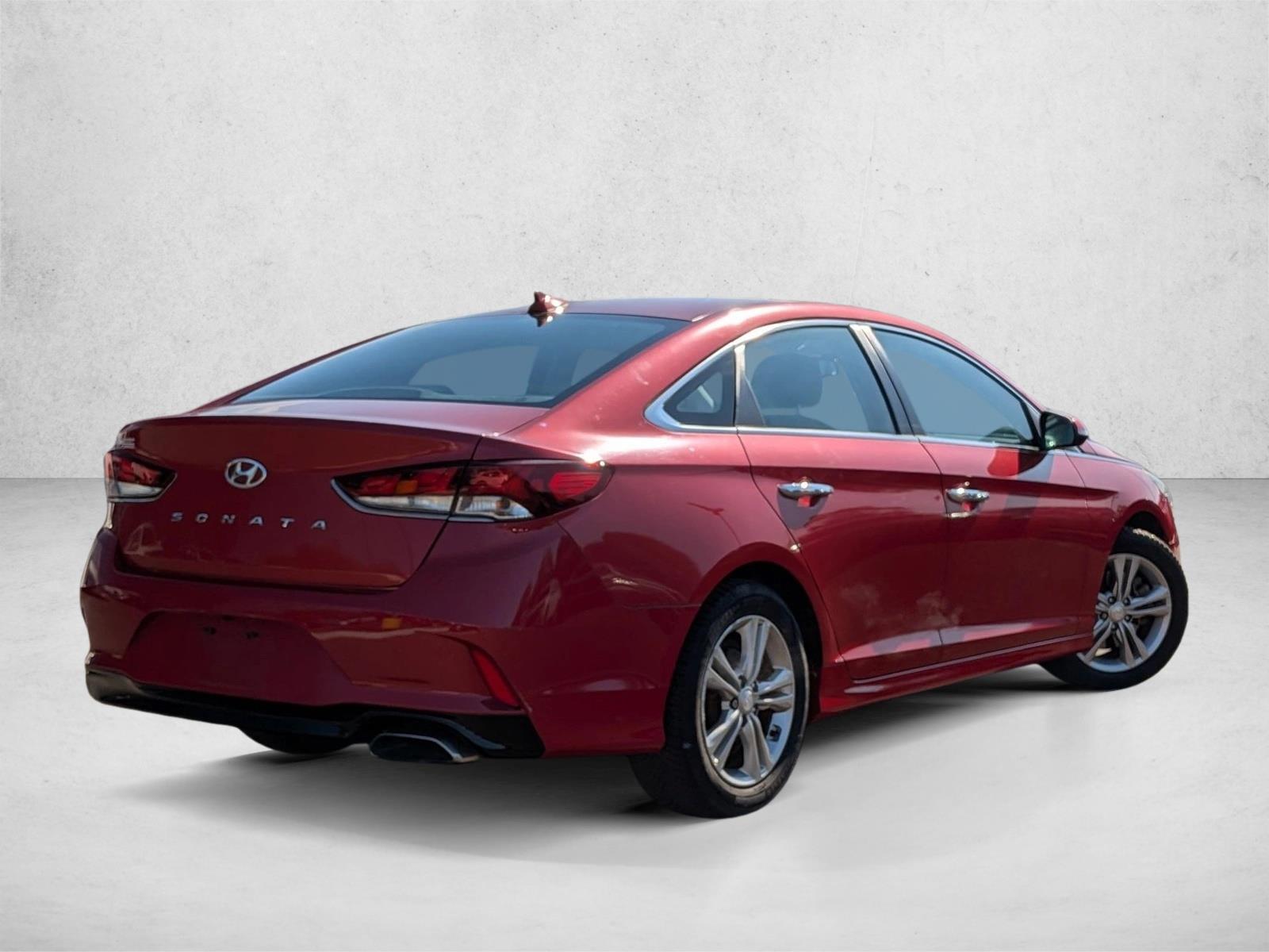 2018 Hyundai Sonata SEL photo 3