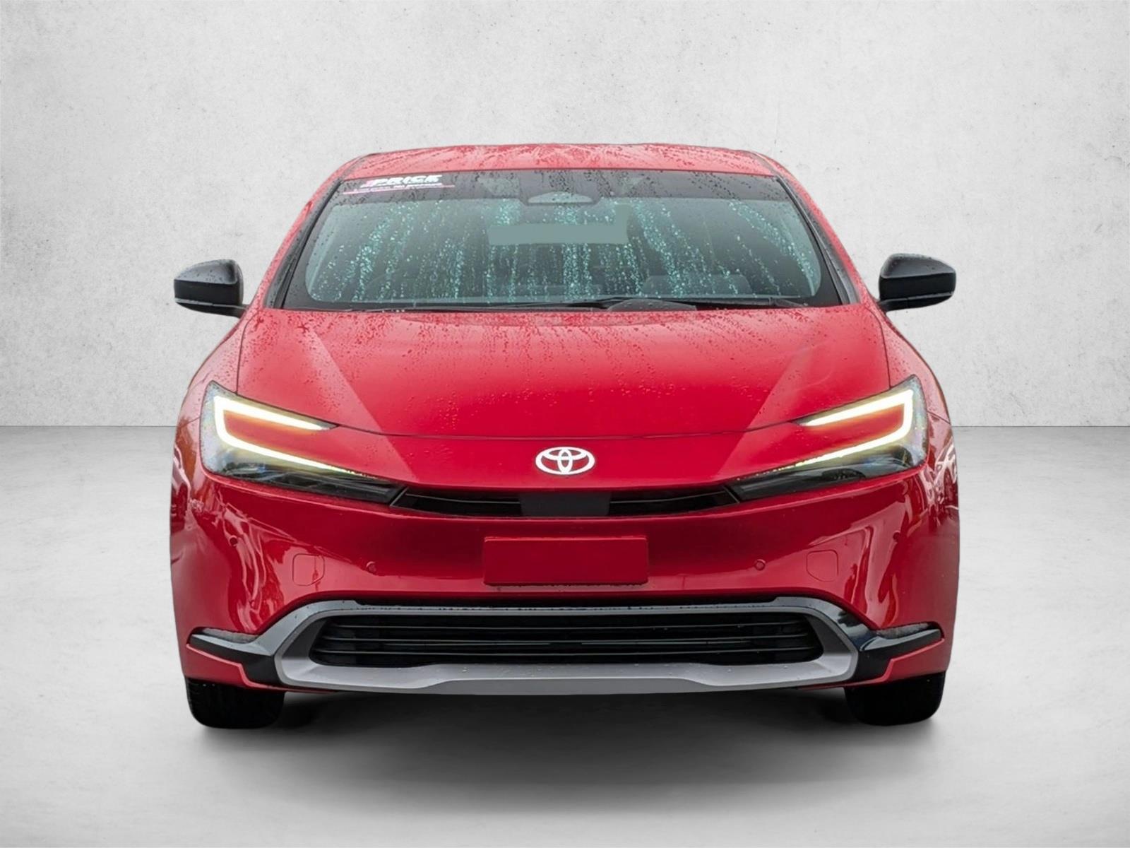 2024 Toyota Prius XLE photo 2