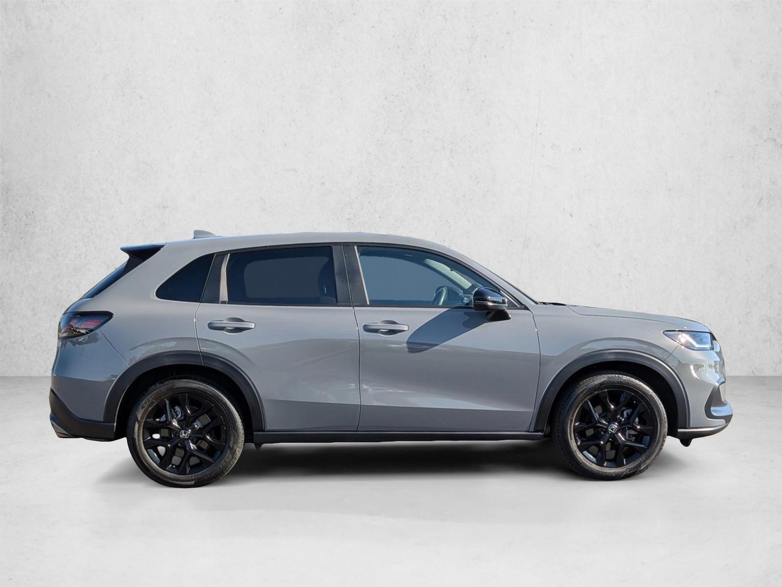 2025 Honda HR-V Sport photo 4
