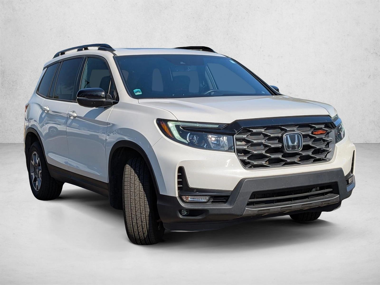 2023 Honda Passport TrailSport photo 2