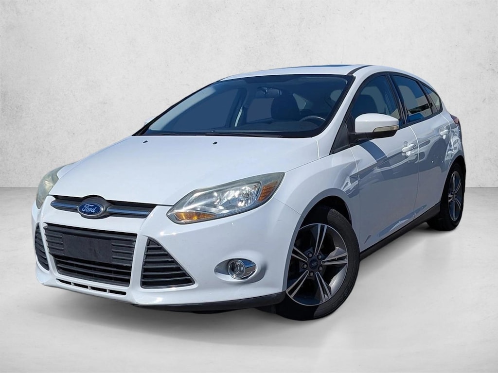 Used 2014 Ford Focus SE Hatchback