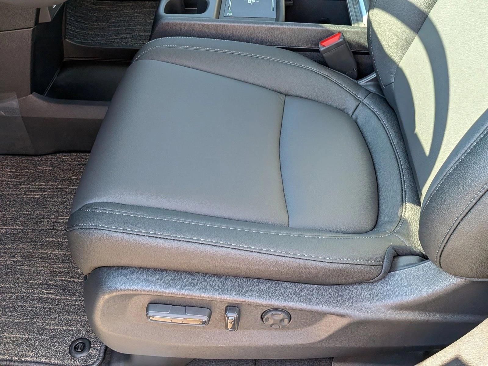 2026 Honda Odyssey EX-L photo 4