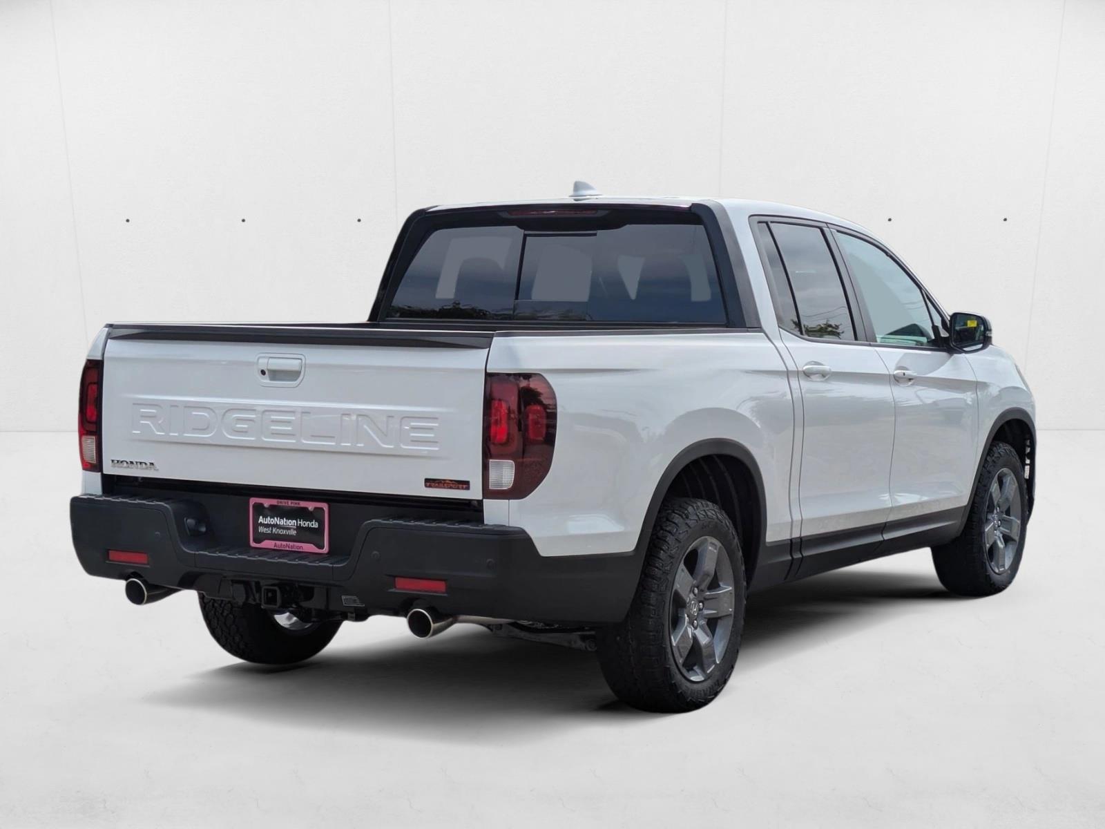 2025 Honda Ridgeline TrailSport photo 2