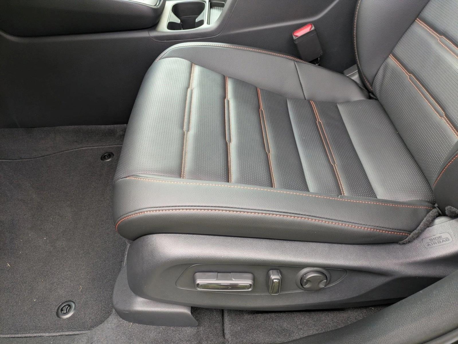 2026 Honda CR-V Hybrid Sport-L photo 4