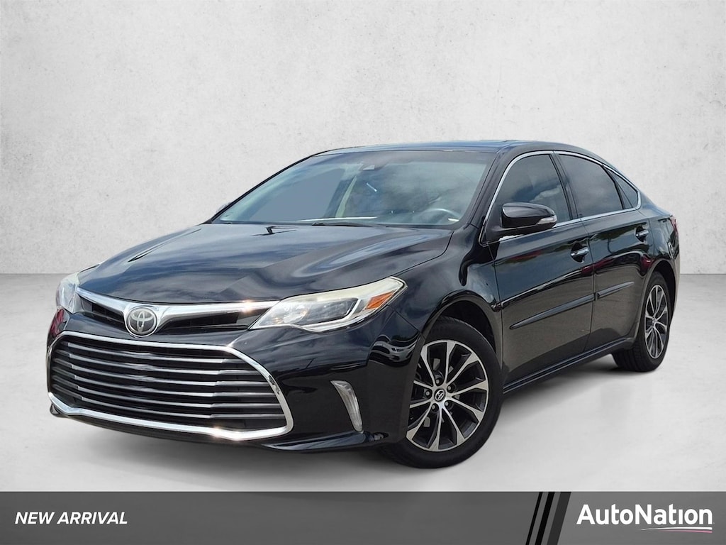 Used 2018 Toyota Avalon XLE Plus Sedan