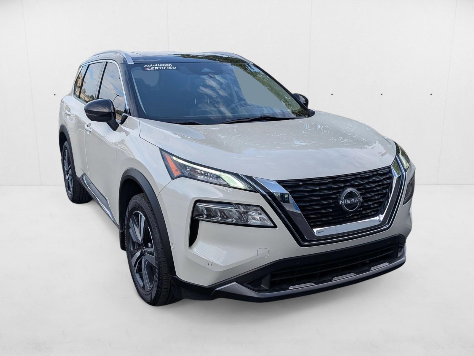 2023 Nissan Rogue SL photo 3