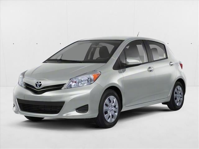 2012 Toyota Yaris L's photo