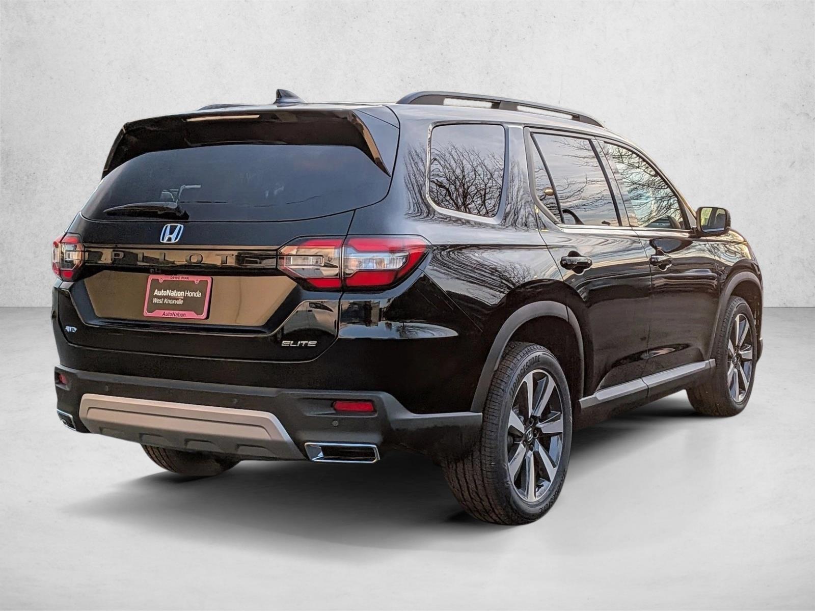 2025 Honda Pilot Elite photo 2
