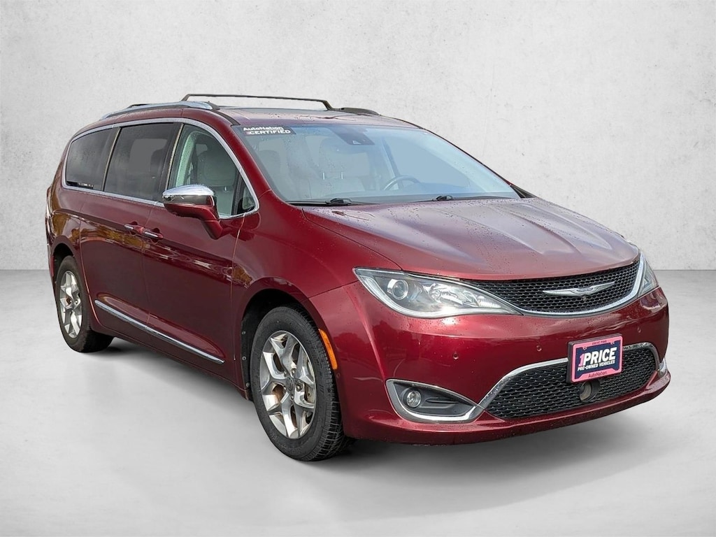 Used 2017 Chrysler Pacifica Limited Van
