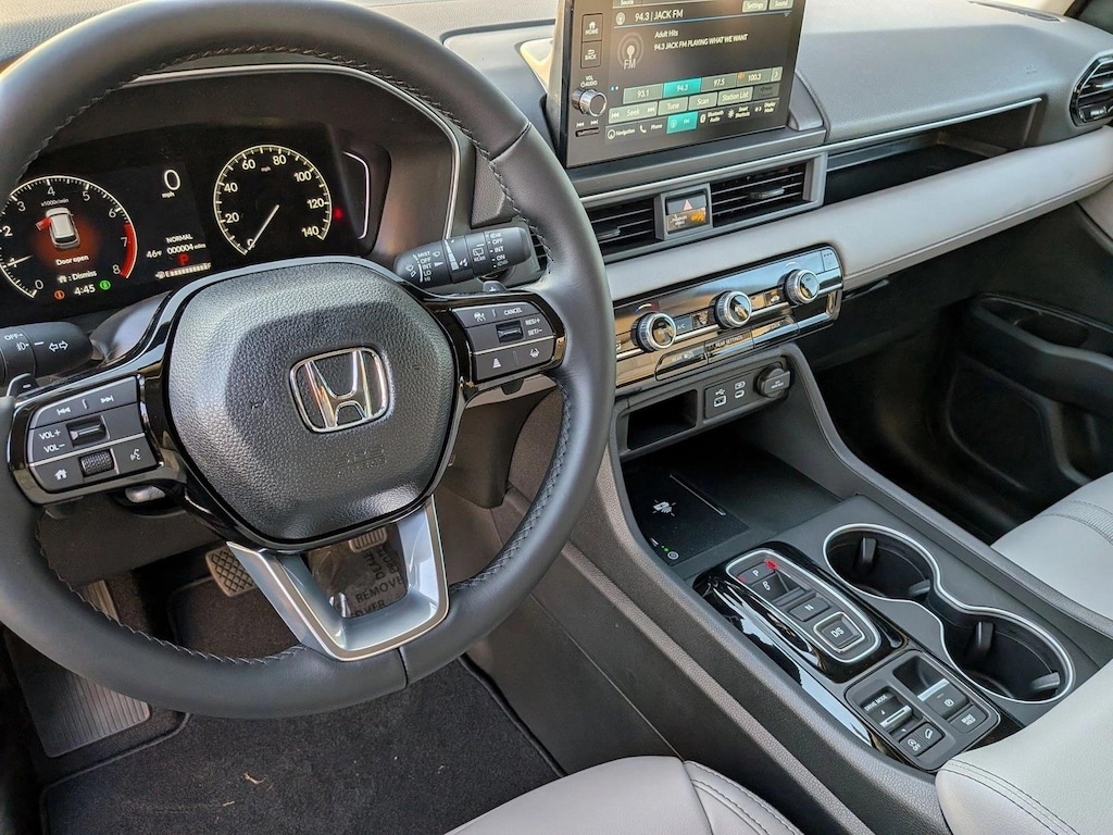 New 2025 Honda Pilot Touring SUV