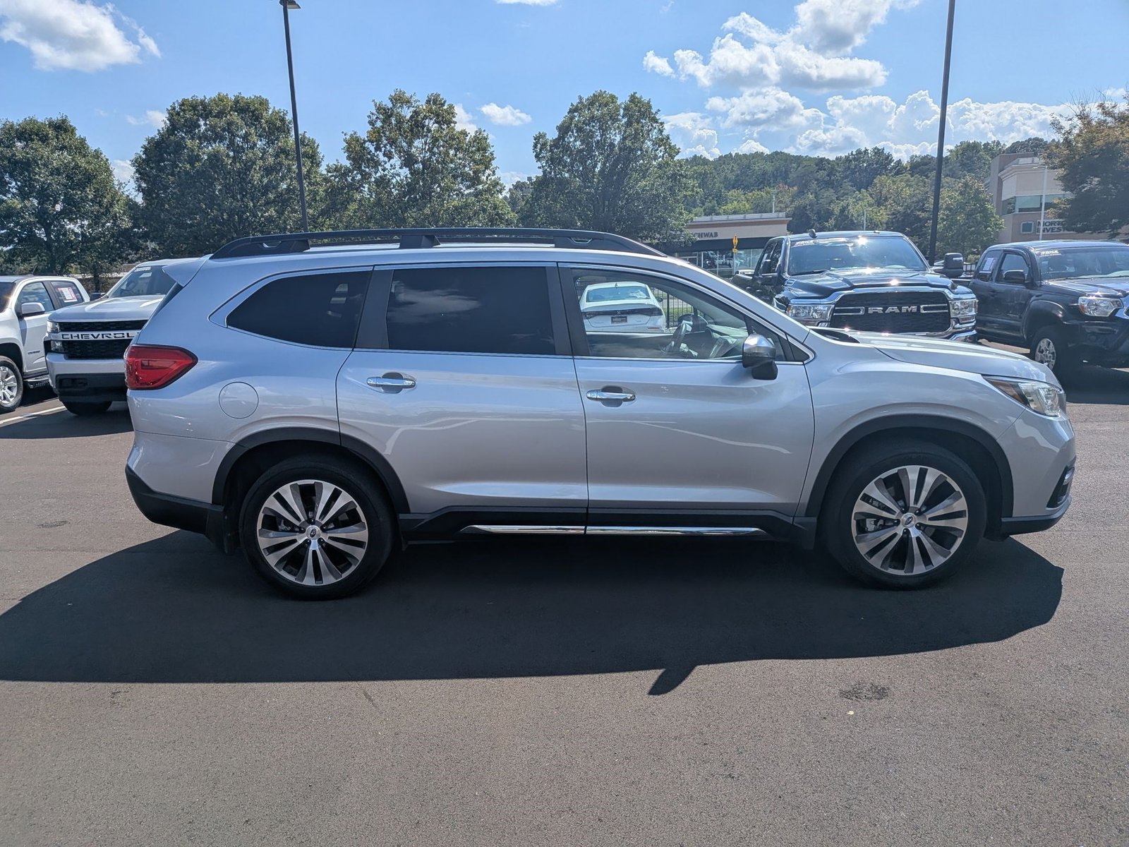 2021 Subaru Ascent Touring photo 3