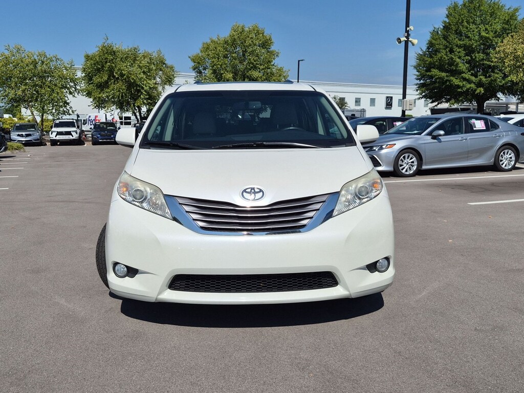 Used 2015 Toyota Sienna XLE Van