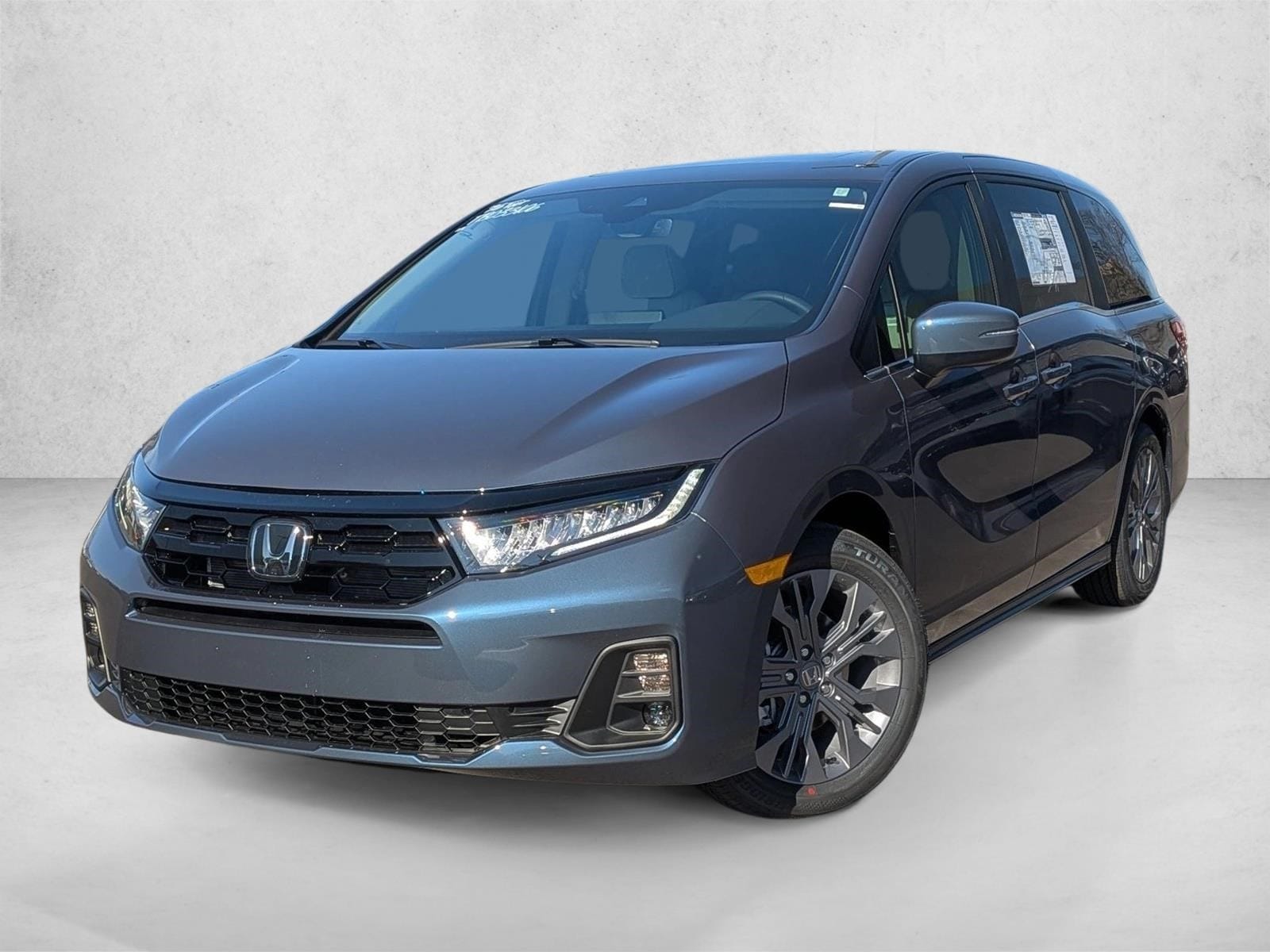 2026 Honda Odyssey Touring's photo