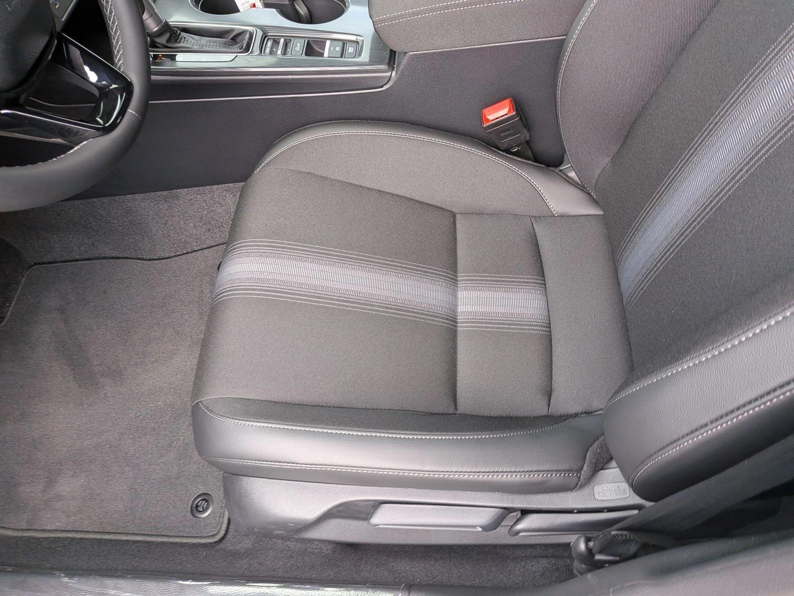 2026 Honda Civic Sport Hatchback photo 4