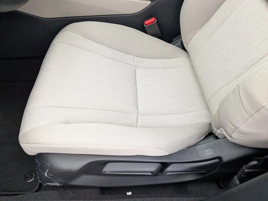 New 2025 Honda Accord LX Sedan