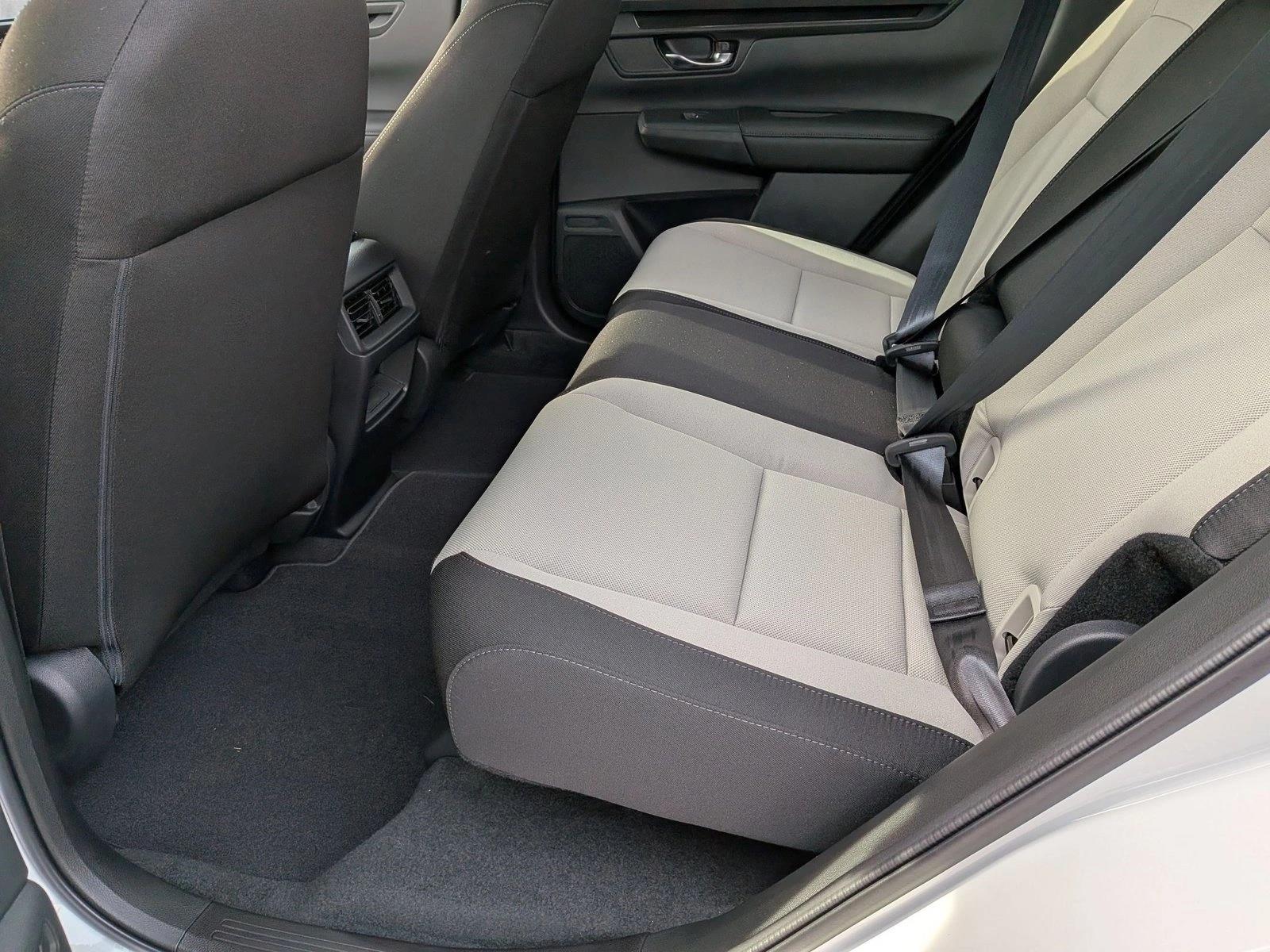 2026 Honda CR-V LX - Photo 15