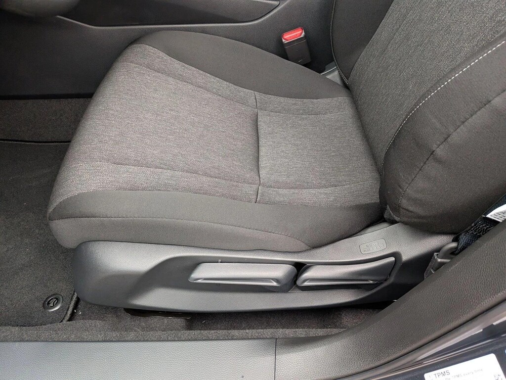 New 2025 Honda Accord LX Sedan