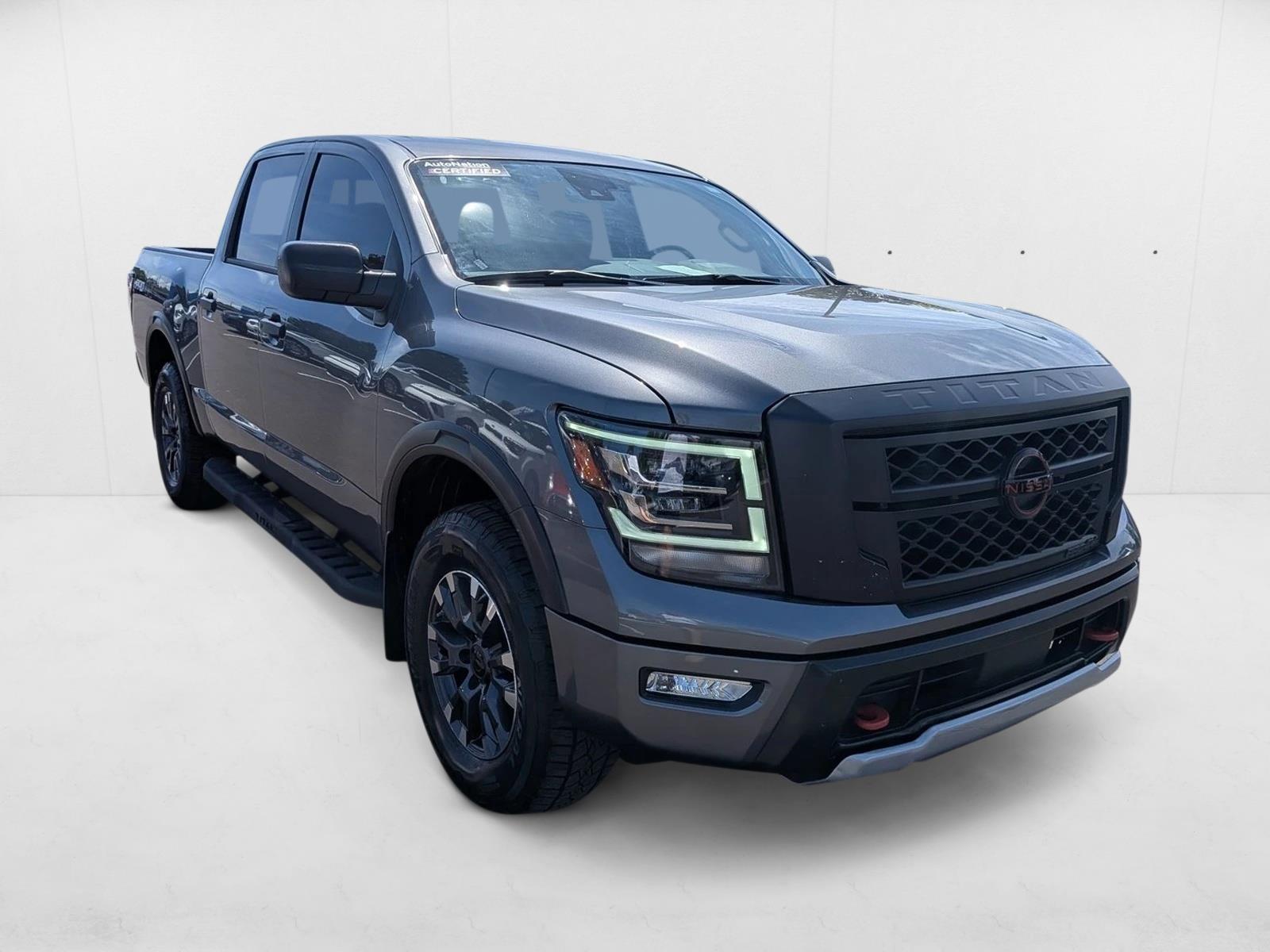 2023 Nissan Titan PRO-4X photo 3