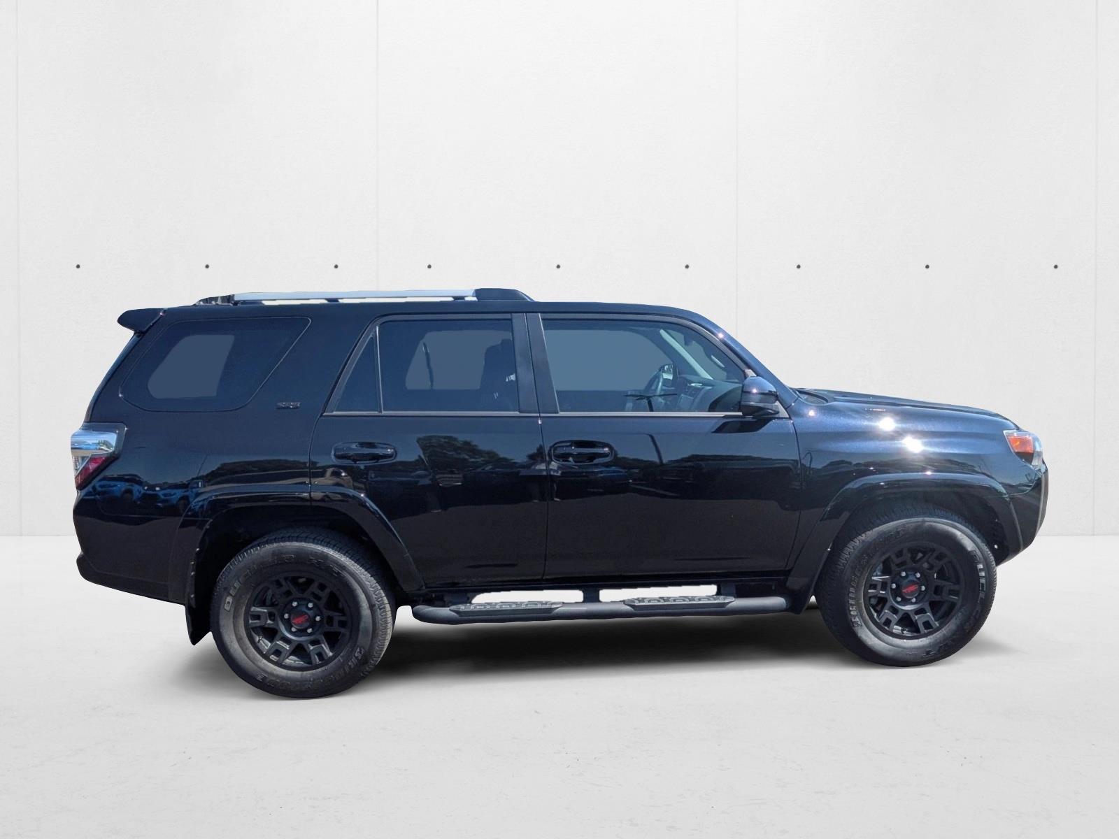2024 Toyota 4Runner SR5 photo 2