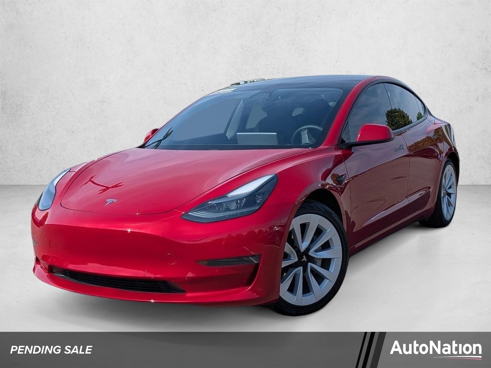 2021 Tesla Model 3 Standard Range Plus's photo