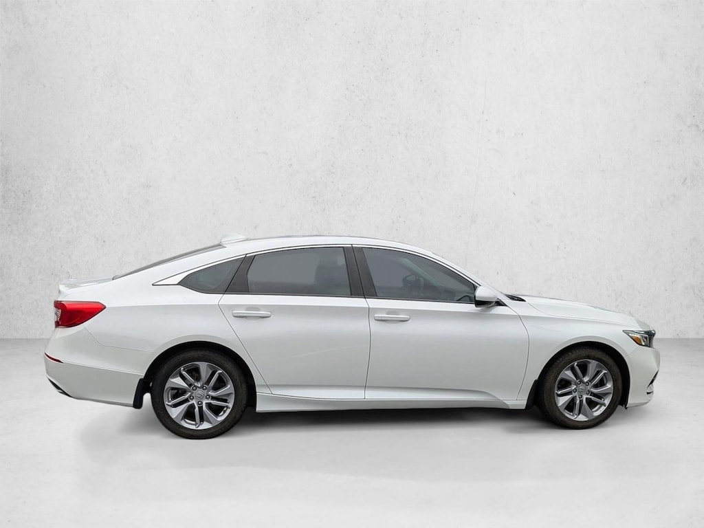 Used 2018 Honda Accord LX Sedan